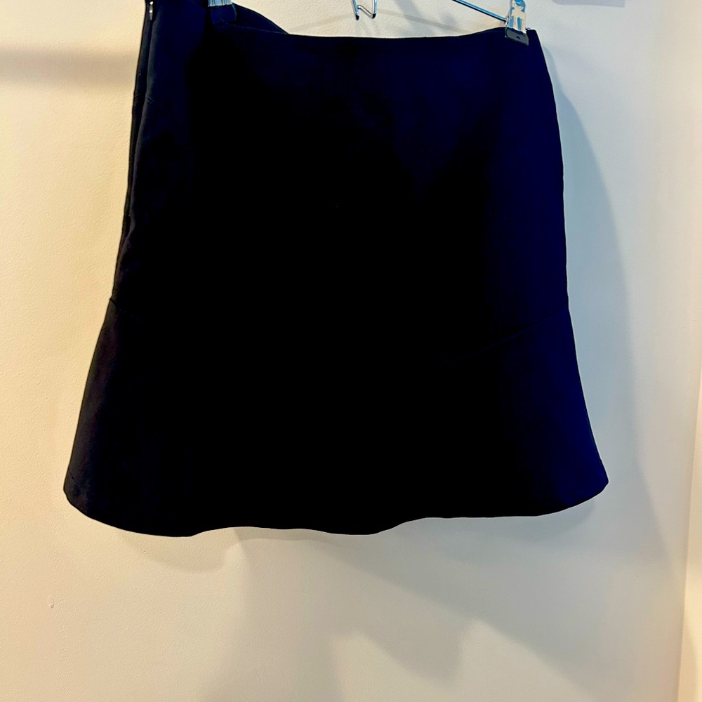 Adolfo Domínguez black mini skirt